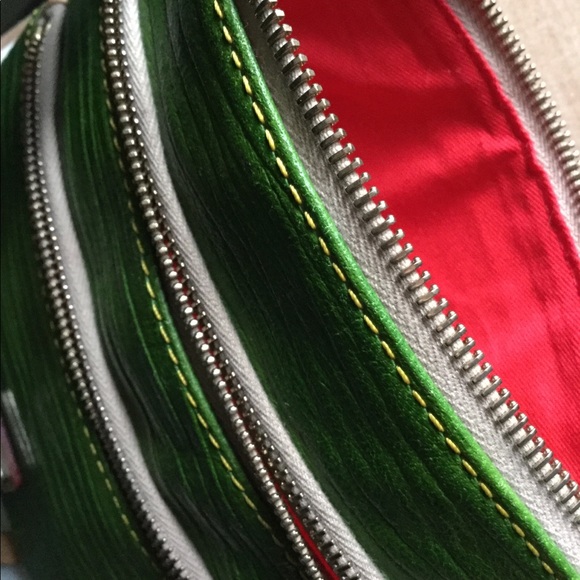 Dooney & Bourke Triple Zip Green Crossbody Bag - Picture 3 of 7